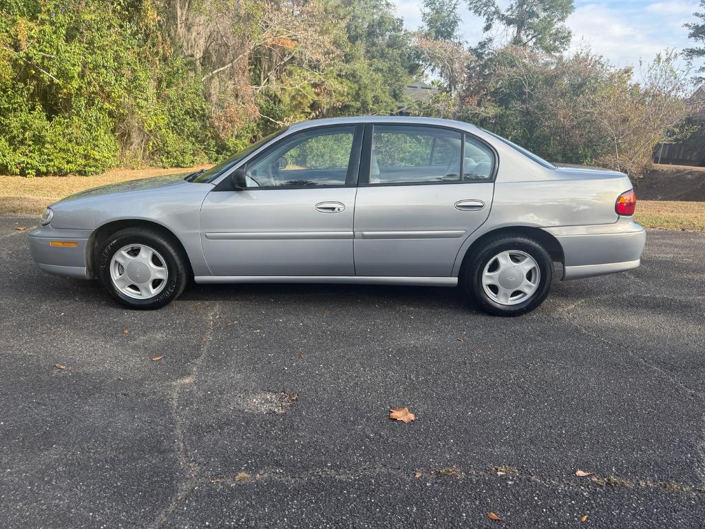 2000 Chevrolet Malibu Base's photo