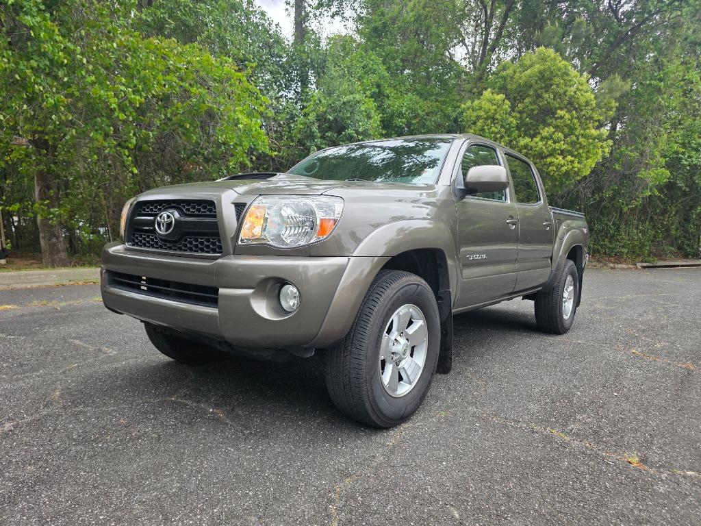 2011 Toyota Tacoma PreRunner Double Cab V6 AT's photo