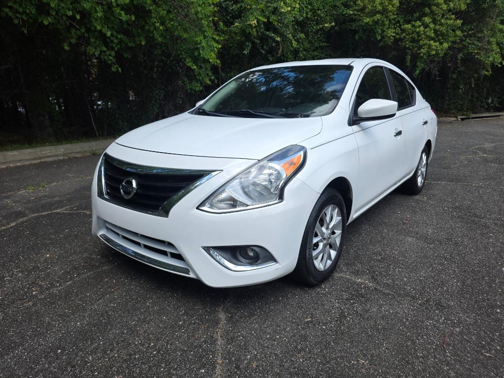 2018 Nissan Versa 1.6 SV CVT's photo
